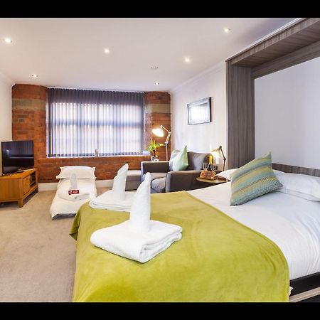 58 Cocoa Suites York Eksteriør billede