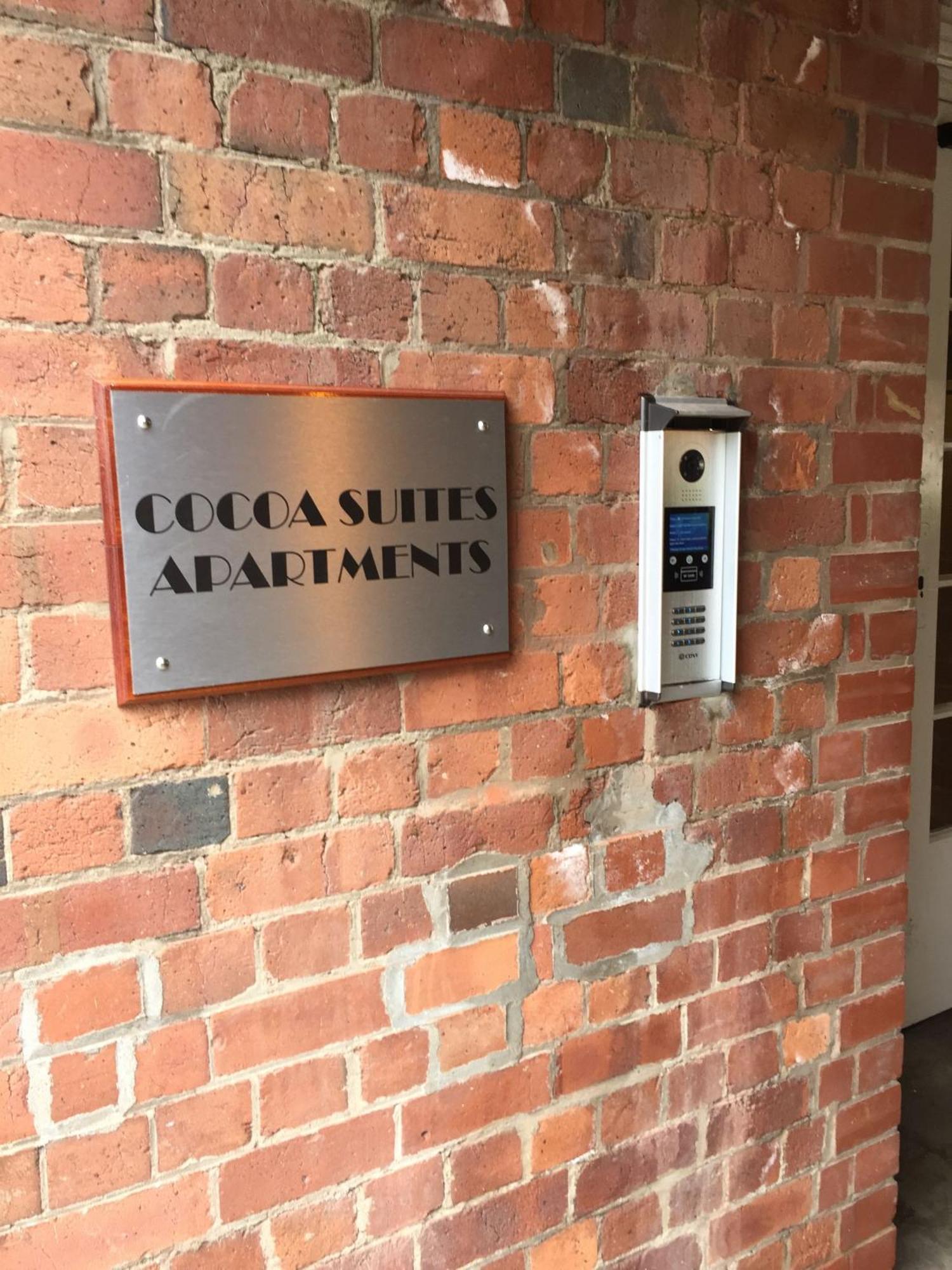 58 Cocoa Suites York Eksteriør billede