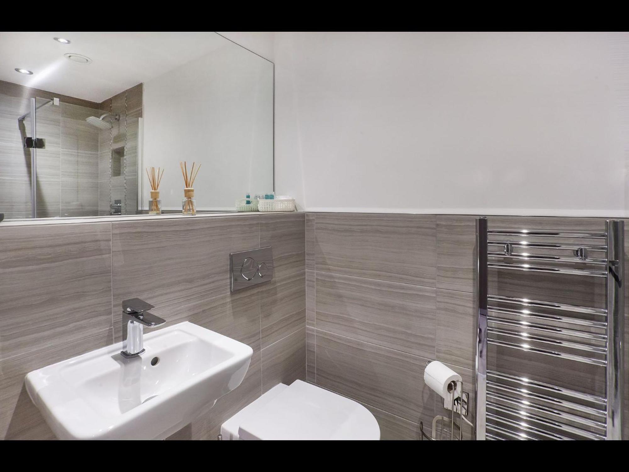 58 Cocoa Suites York Eksteriør billede